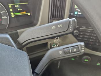 Volvo FM 330 4x2 / EFFER 12.5 t/m CRANE / KRAN